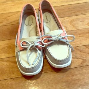 Pink and light grey bass boat shoes. Size 9.